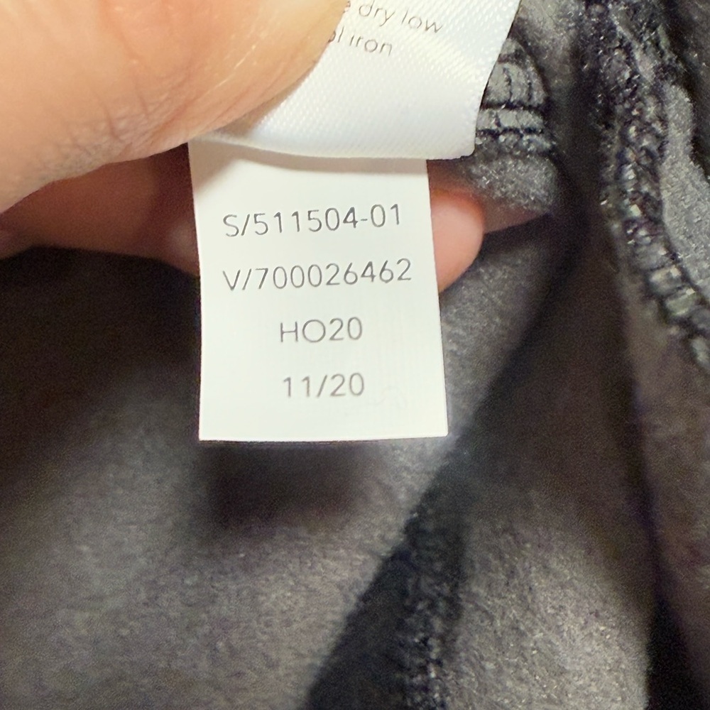 Athleta Triumph Black Camouflage Hoodie NWT size XS - Picture 9 of 11